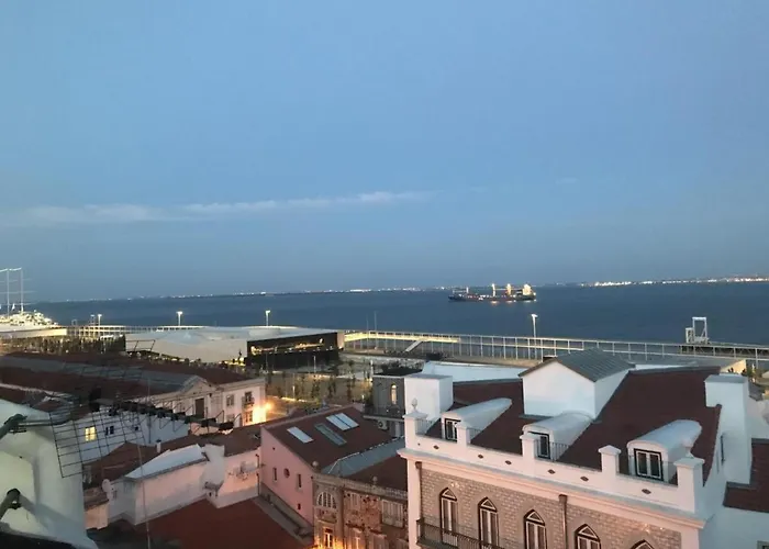 Alfama Πανσιόν *