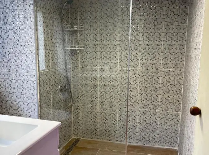 Alfama Πανσιόν