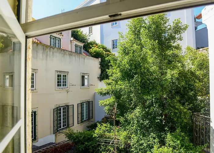 Alfama Πανσιόν