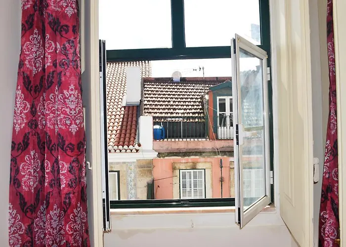 Πανσιόν Alfama *